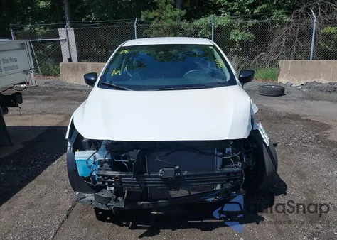 2024 Nissan Versa 1.6 S z USA, uszkodzony, nr VIN 3N1CN8DV5RL924441